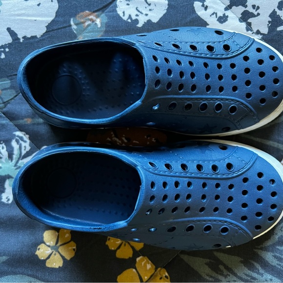 Boys water slip on shoes. Used, in good condition. - Picture 5 of 6